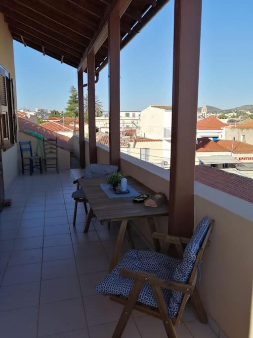 Aegina Port Apt 2-Διαμέρισμα Στο Λιμάνι Της Αίγινας 2 Exterior photo